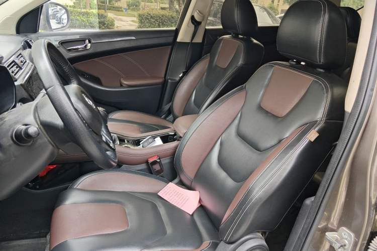 Used Dongfeng Fengon 580 2016 1.5T Manual Luxury Edition Left Front Seat