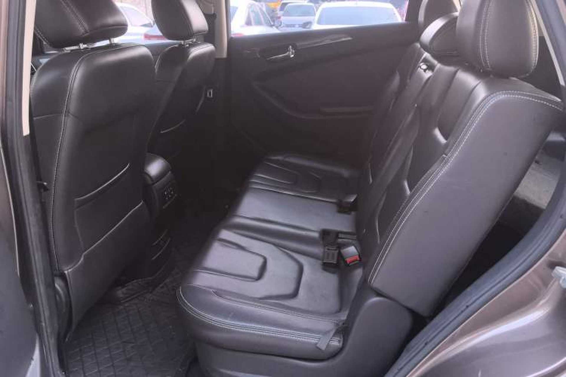 Used Dongfeng Fengon 580 2016 1.5T Manual Luxury Edition Left Rear Seat