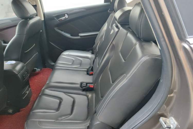 Used Dongfeng Fengon 580 2016 1.5T Manual Luxury Edition Left Rear Seat