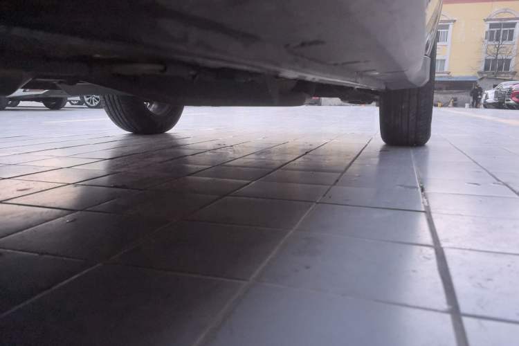 Used Dongfeng Fengon 580 2016 1.5T Manual Luxury Edition Left Side Sill