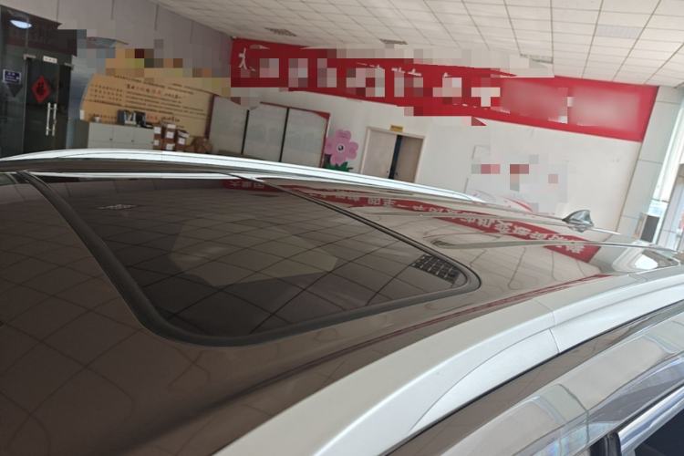 Used Dongfeng Fengon 580 2016 1.8L Manual Comfort Model Roof