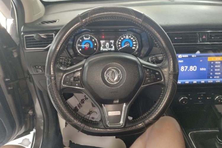 Used Dongfeng Fengon 580 2016 1.5T Manual Luxury Edition Steering Wheel