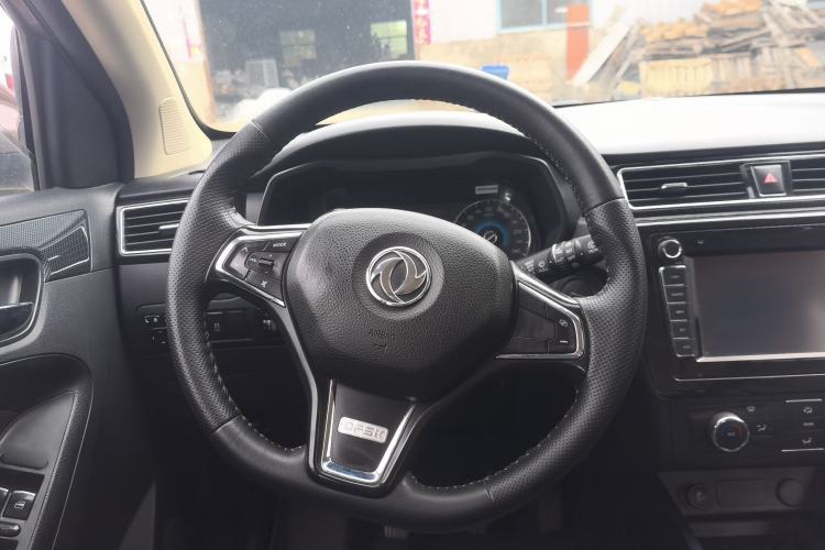 Used Dongfeng Fengon 580 2016 1.5T Manual Comfort Model Steering Wheel