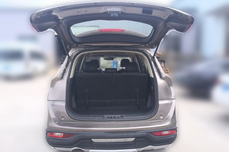 Used Dongfeng Fengon 580 2016 1.5T Manual Comfort Model Trunk