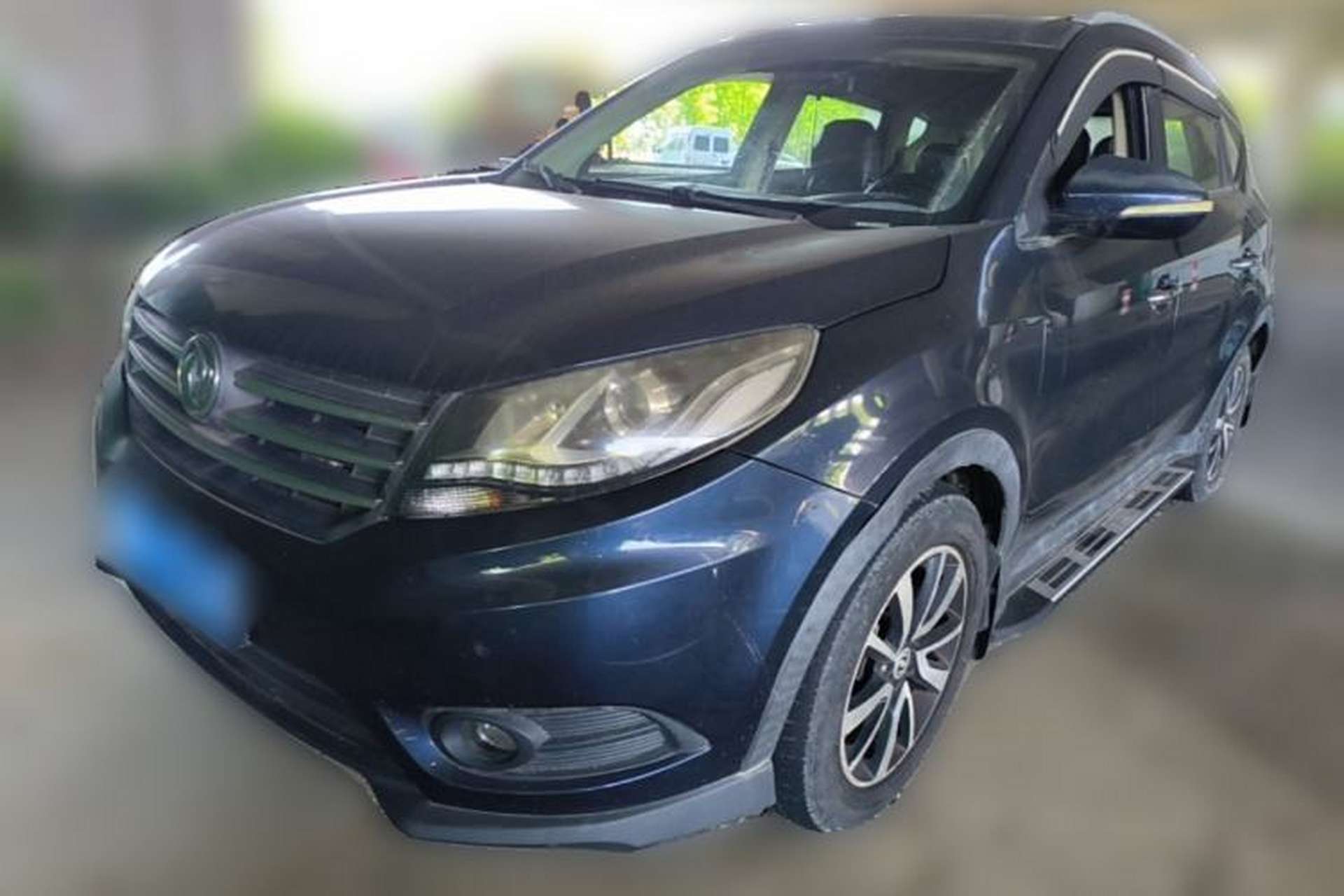 Used Dongfeng Fengon 580 2016 1.5T CVT Comfort Model Front Left 45 Deg