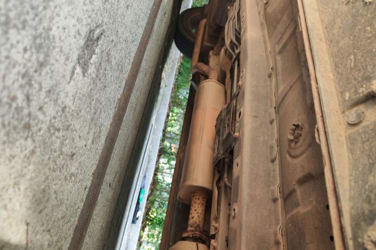 Used Dongfeng Fengon 580 2016 1.8L Manual Comfort Model Chassis Front Right