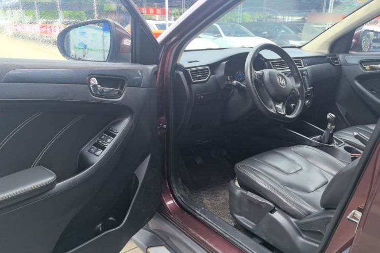Used Dongfeng Fengon 580 2016 1.8L Manual Comfort Model Driver Seat
