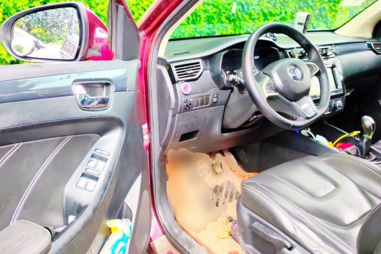 Used Dongfeng Fengon 580 2016 1.8L Manual Comfort Model Driver Seat