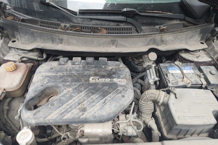 Used Dongfeng Fengon 580 2016 1.5T Manual Luxury Edition Engine Bay