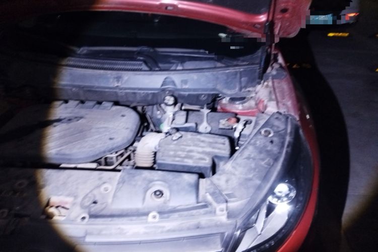 Used Dongfeng Fengon 580 2016 1.5T Manual Luxury Edition Engine Bay Left