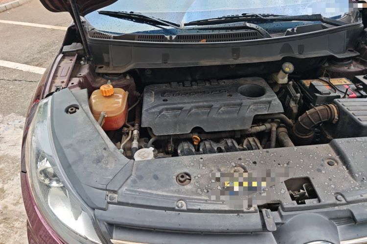 Used Dongfeng Fengon 580 2016 1.8L Manual Comfort Model Engine Bay Right