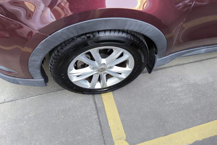 Used Dongfeng Fengon 580 2016 1.8L Manual Comfort Model Exterior 7