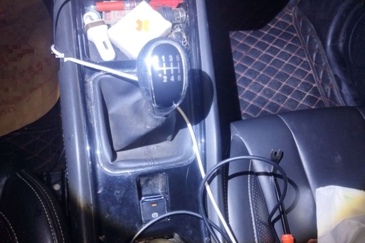 Used Dongfeng Fengon 580 2016 1.5T Manual Luxury Edition Gear Lever
