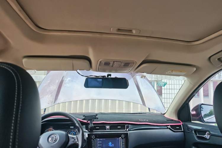 Used Dongfeng Fengon 580 2016 1.8L Manual Comfort Model Headliner