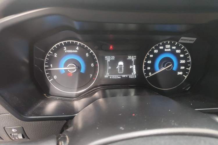 Used Dongfeng Fengon 580 2016 1.5T Manual Luxury Edition Instrument Cluster