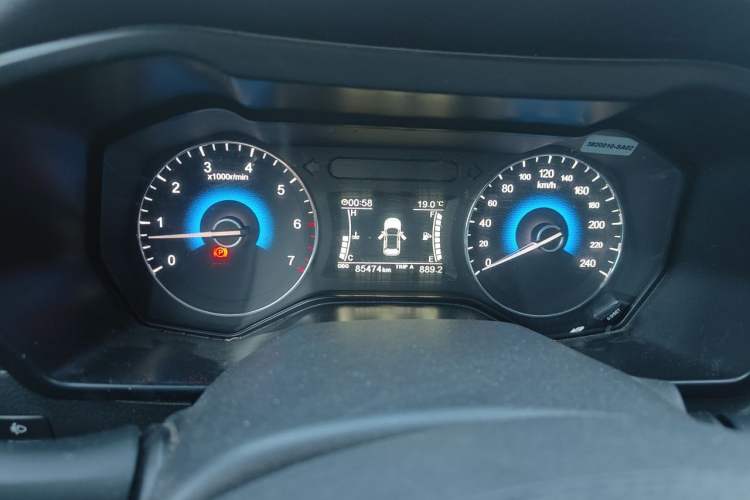 Used Dongfeng Fengon 580 2016 1.5T Manual Luxury Edition Instrument Cluster