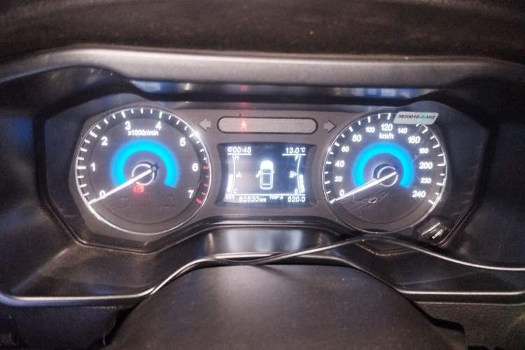 Used Dongfeng Fengon 580 2016 1.5T Manual Luxury Edition Instrument Cluster