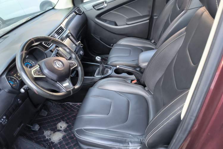 Used Dongfeng Fengon 580 2016 1.8L Manual Comfort Model Left Front Seat