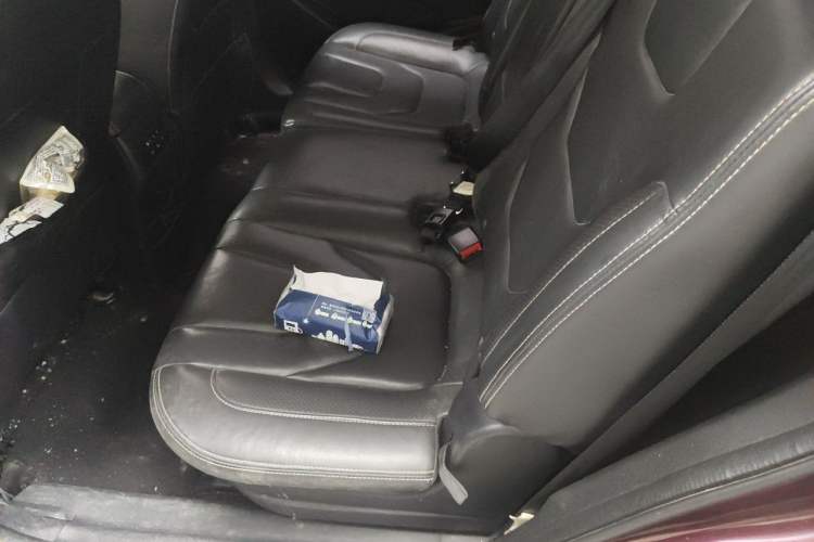 Used Dongfeng Fengon 580 2016 1.5T Manual Luxury Edition Left Rear Seat