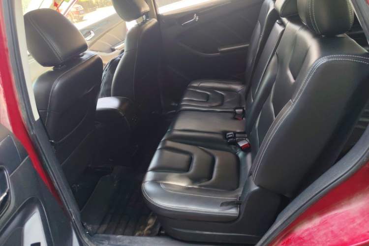 Used Dongfeng Fengon 580 2016 1.8L Manual Comfort Model Left Rear Seat