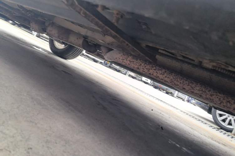 Used Dongfeng Fengon 580 2016 1.8L Manual Comfort Model Left Side Sill