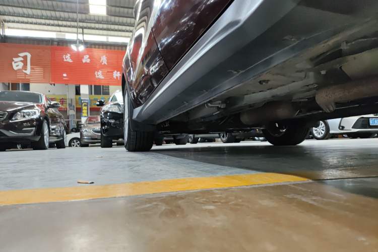 Used Dongfeng Fengon 580 2016 Revised Version 1.5T CVT Comfort Edition Left Side Sill