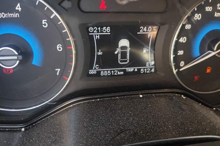 Used Dongfeng Fengon 580 2016 1.5T Manual Luxury Edition Odometer Close Up