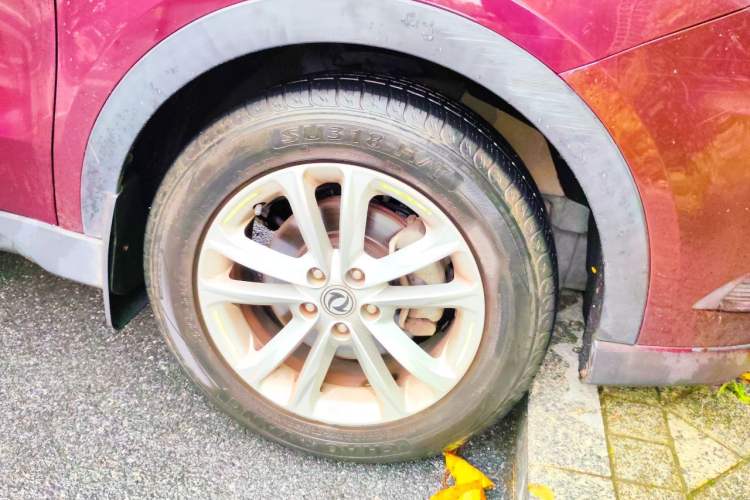 Used Dongfeng Fengon 580 2016 1.8L Manual Comfort Model Right Front Wheel Hub