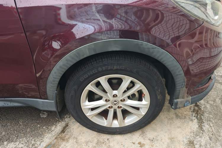 Used Dongfeng Fengon 580 2016 1.8L Manual Comfort Model Right Front Wheel Hub