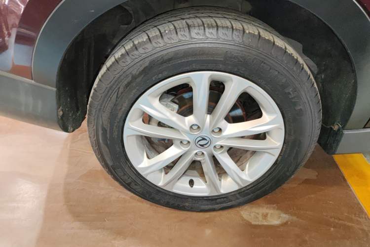 Used Dongfeng Fengon 580 2016 Revised Version 1.5T CVT Comfort Edition Right Rear Wheel Hub