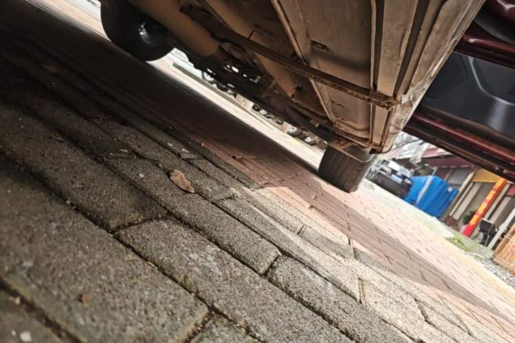 Used Dongfeng Fengon 580 2016 1.5T Manual Luxury Edition Right Side Sill