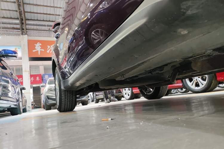 Used Dongfeng Fengon 580 2016 Revised Version 1.5T CVT Comfort Edition Right Side Sill