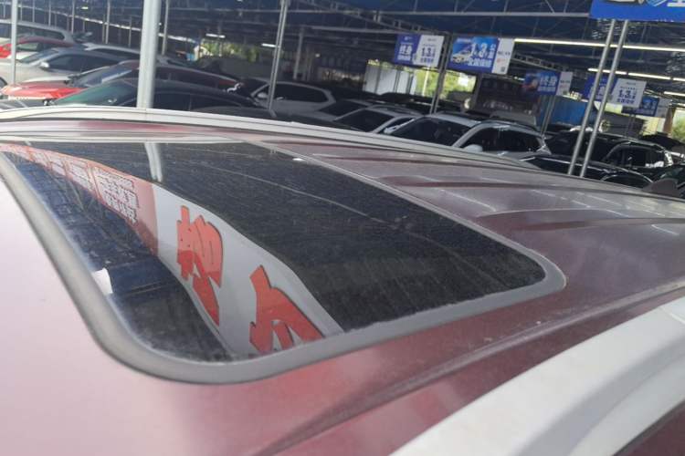 Used Dongfeng Fengon 580 2016 1.8L Manual Comfort Model Roof