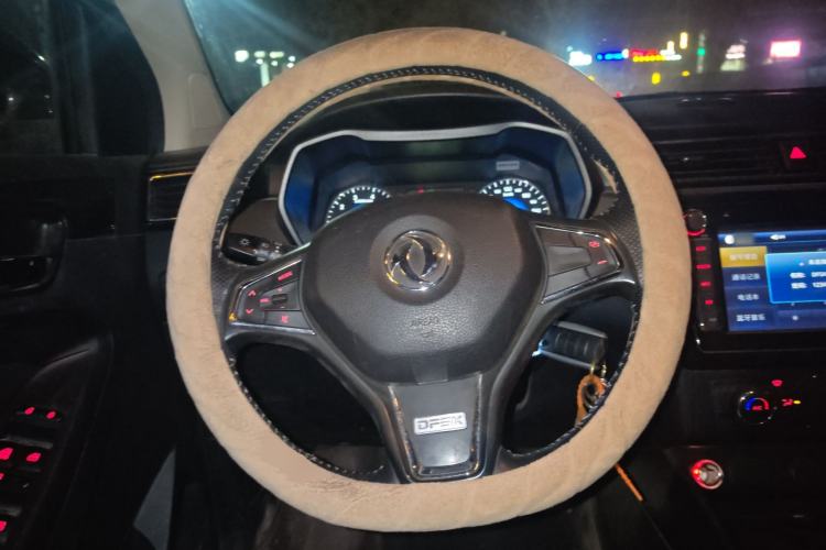 Used Dongfeng Fengon 580 2016 1.8L Manual Comfort Model Steering Wheel