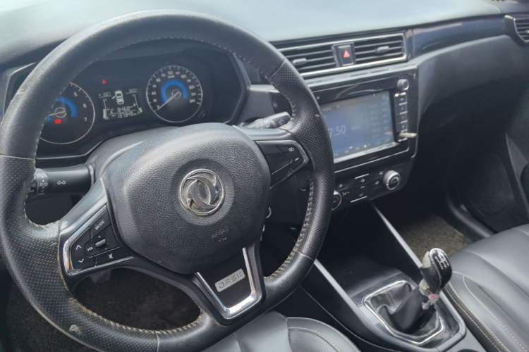 Used Dongfeng Fengon 580 2016 1.8L Manual Comfort Model Steering Wheel