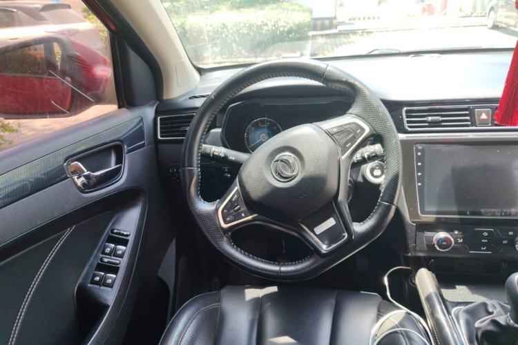 Used Dongfeng Fengon 580 2016 1.8L Manual Comfort Model Steering Wheel