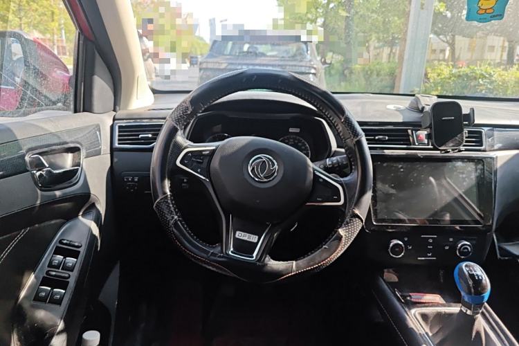 Used Dongfeng Fengon 580 2016 1.5T Manual Luxury Edition Steering Wheel