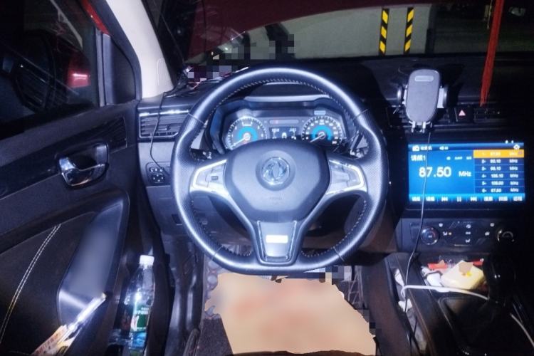 Used Dongfeng Fengon 580 2016 1.5T Manual Luxury Edition Steering Wheel