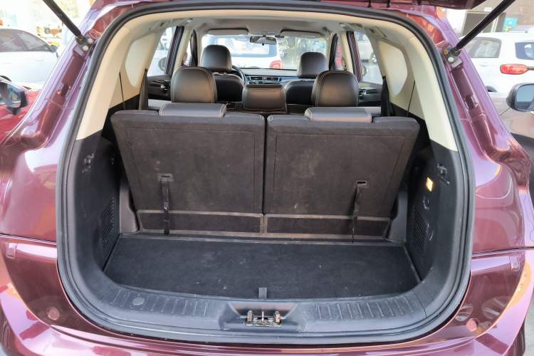Used Dongfeng Fengon 580 2016 1.8L Manual Comfort Model Trunk