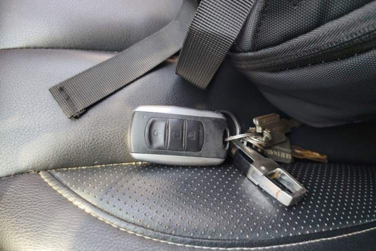 Used Dongfeng Fengon 580 2016 1.8L Manual Comfort Model Vehicle Key