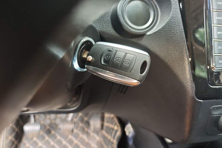 Used Dongfeng Fengon 580 2016 1.8L Manual Comfort Model Vehicle Key