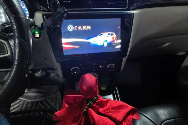 Used Dongfeng Fengon 580 2016 1.5T Manual Luxury Edition Audio And AC Panel