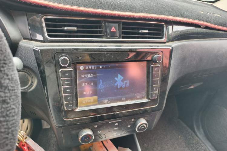 Used Dongfeng Fengon 580 2016 1.8L Manual Comfort Model Audio And AC Panel