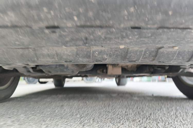 Used Dongfeng Fengon 580 2016 1.8L Manual Comfort Model Chassis Front
