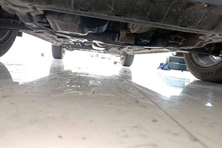 Used Dongfeng Fengon 580 2016 1.8L Manual Comfort Model Chassis Front