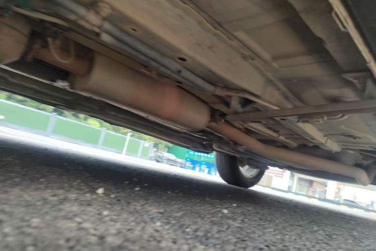 Used Dongfeng Fengon 580 2016 1.8L Manual Comfort Model Chassis Front Left