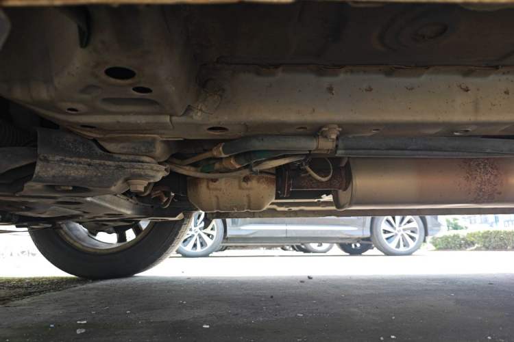 Used Dongfeng Fengon 580 2016 1.8L Manual Comfort Model Chassis Front Left