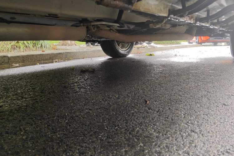 Used Dongfeng Fengon 580 2016 1.8L Manual Comfort Model Chassis Front Left