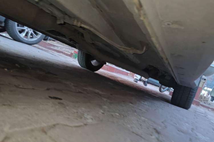 Used Dongfeng Fengon 580 2016 1.5T Manual Luxury Edition Chassis Front Left