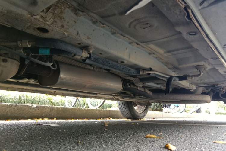 Used Dongfeng Fengon 580 2016 1.8L Manual Comfort Model Chassis Front Left